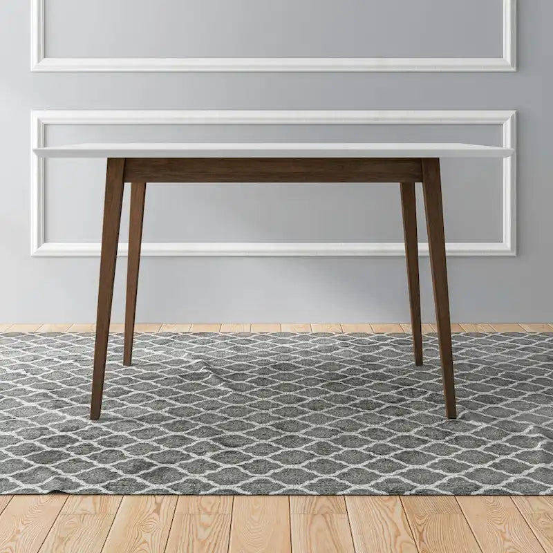 Alda moderner rechteckiger Esstisch aus Massivholz im Mid-Century-Stil