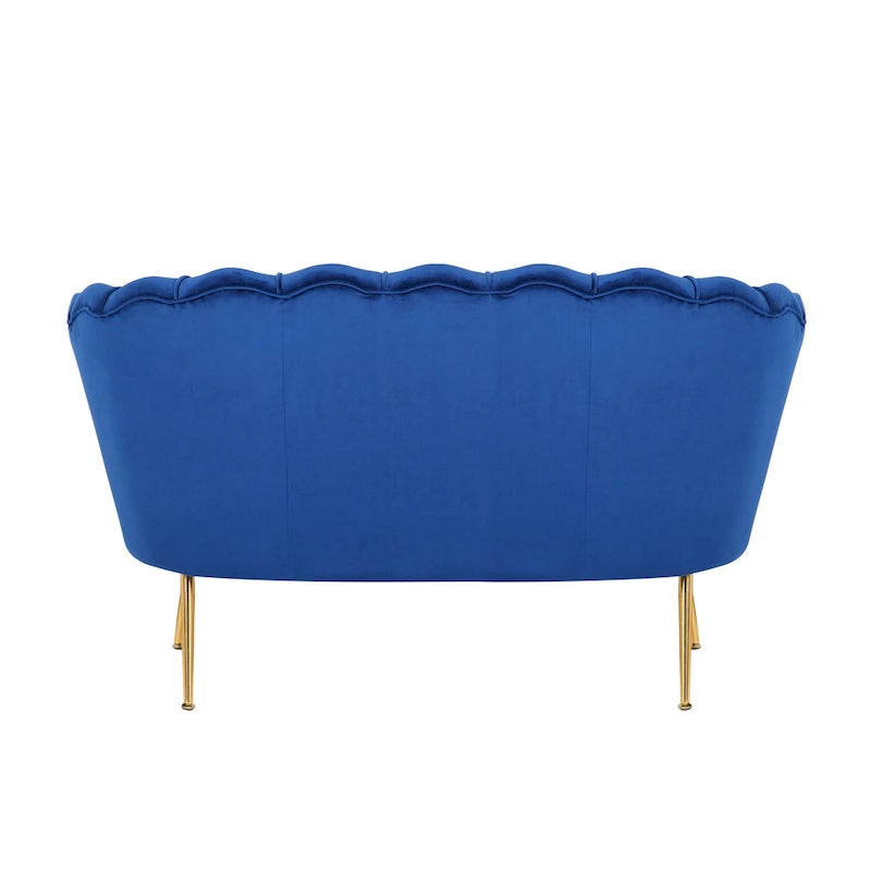 Blauer Samt-Sessel mit abgerundeten Armlehnen und goldfarbenen Metallbeinen